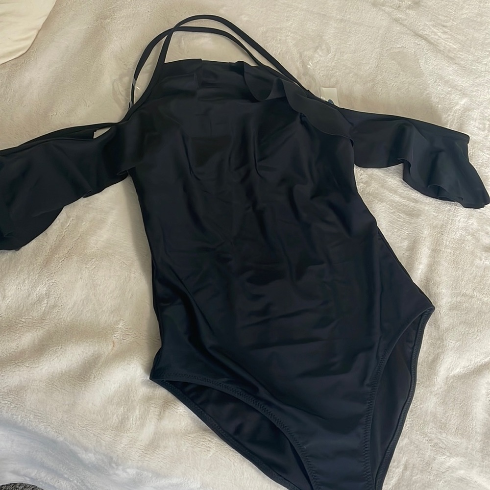 Women swimsuit old navy size:M